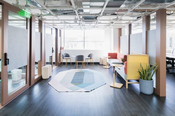 219LoungeandPrivateRooms